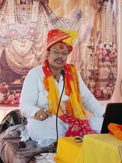 भागवत कथा श्री ठाकुर जी मंदिर में