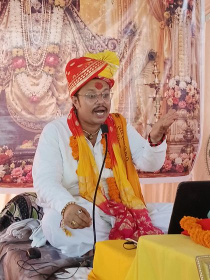 भागवत कथा श्री ठाकुर जी मंदिर में