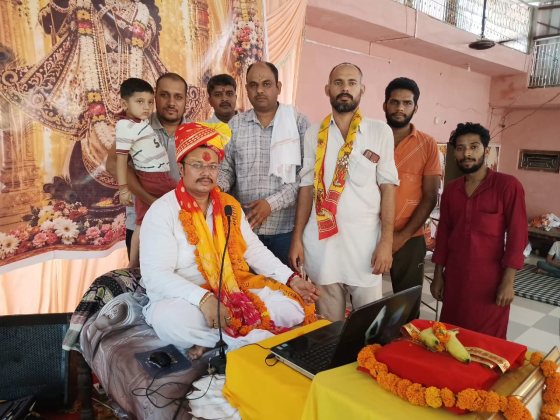 सम्मान समारोह श्री ठाकुर जी मंदिर में