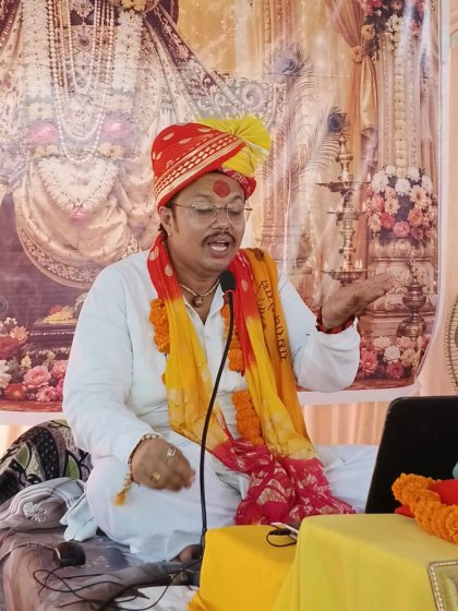 भागवत कथा श्री ठाकुर जी मंदिर में